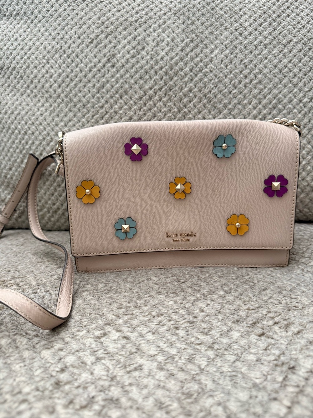 Kate Spade Cameron Crossbody Handbag Purse Flower Appliqué beige blush